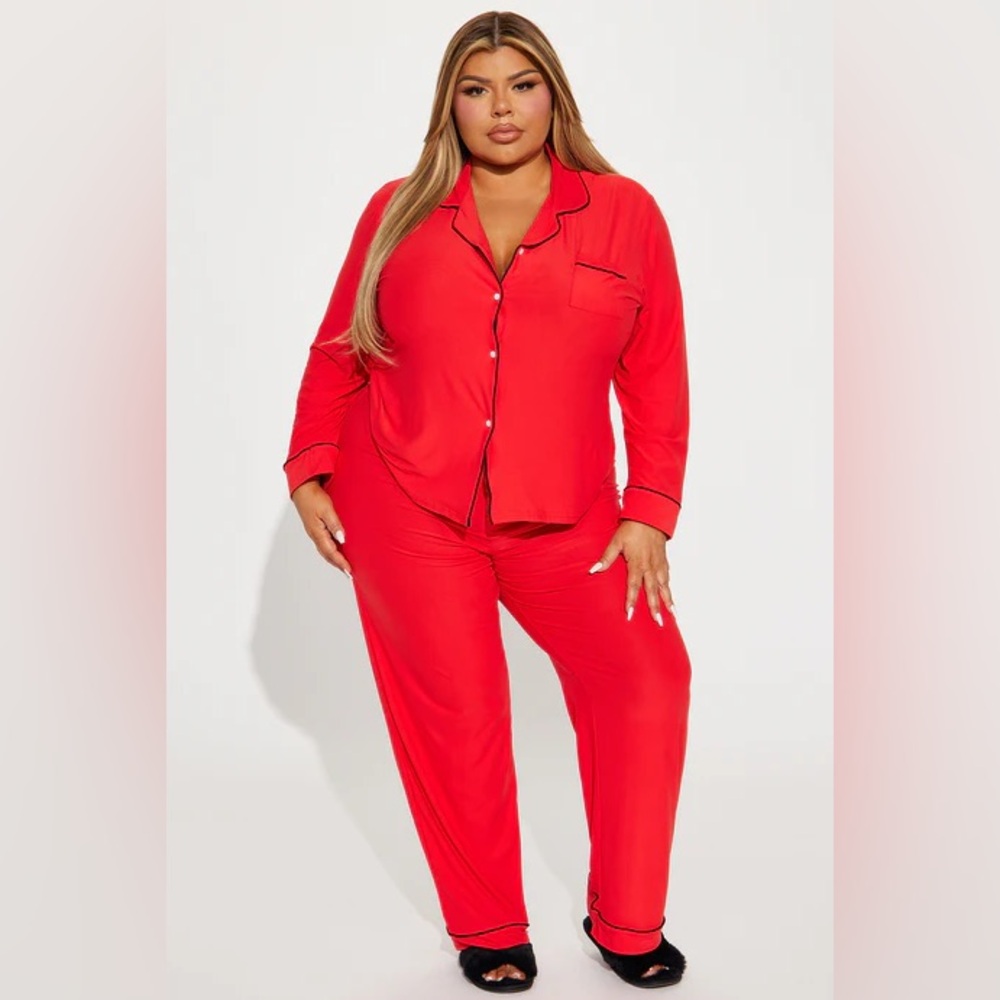 Fashion Nova Femme Fatale Red Pajama Set 2X Plus Size Button Down Pants